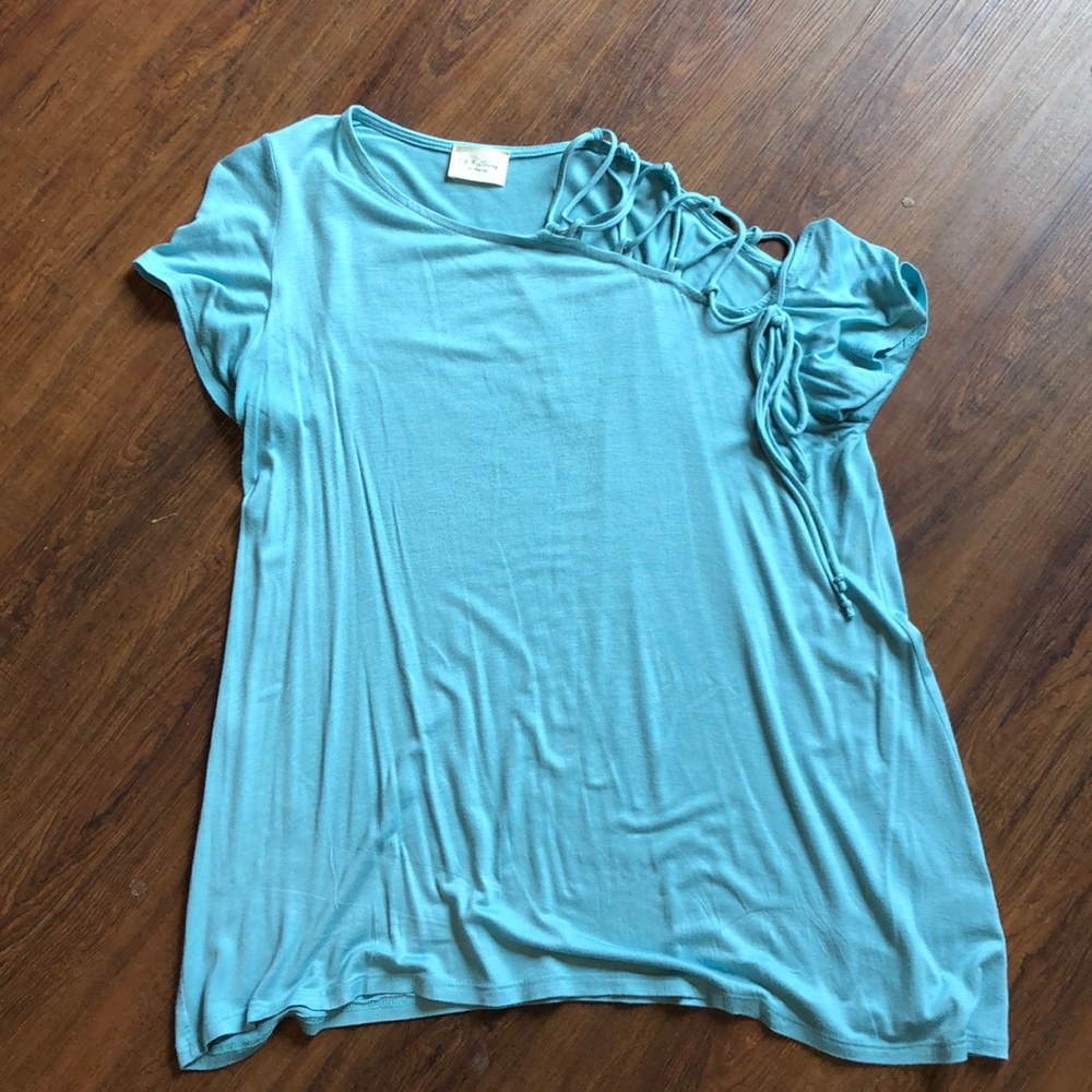 Blue top